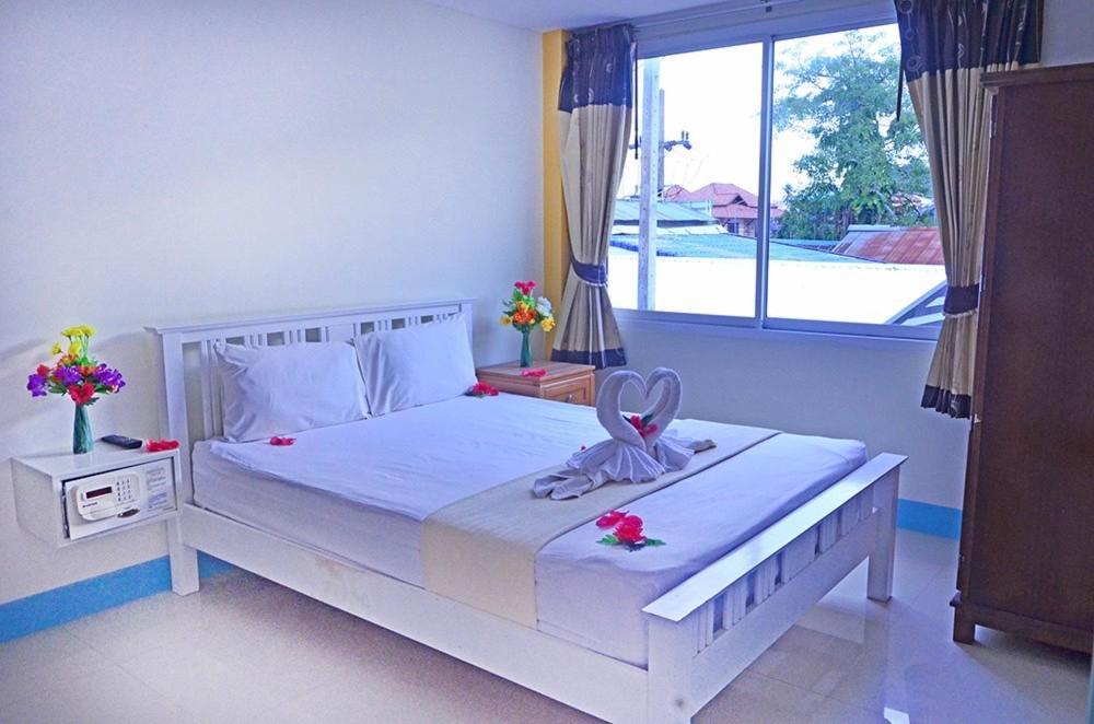 J Apartment Ao Nang Esterno foto