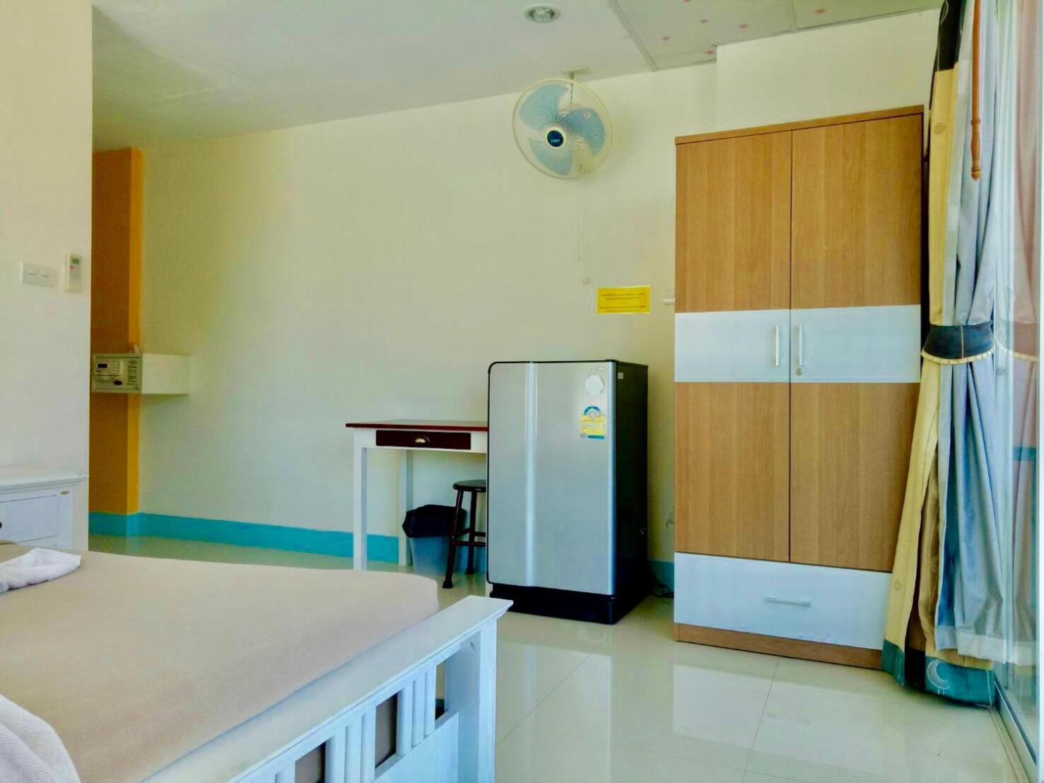 J Apartment Ao Nang Esterno foto