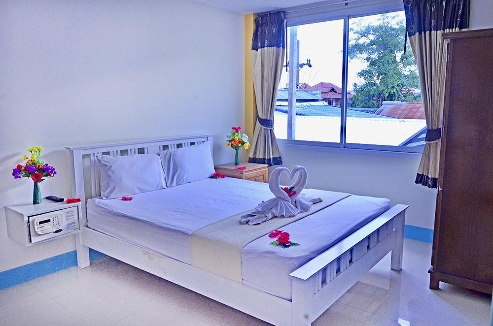J Apartment Ao Nang Esterno foto