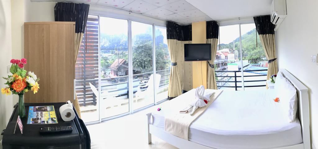 J Apartment Ao Nang Esterno foto