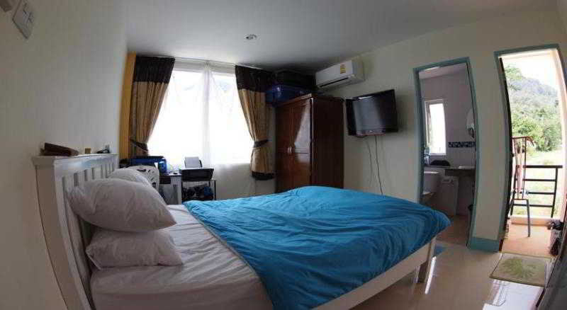 J Apartment Ao Nang Esterno foto