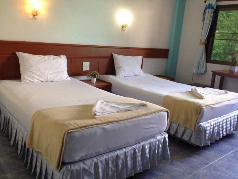 J Apartment Ao Nang Esterno foto