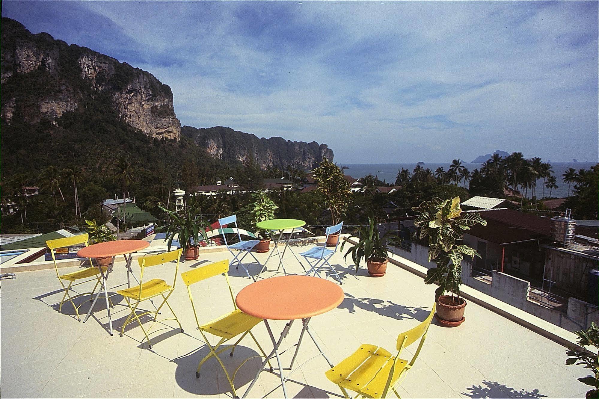 J Apartment Ao Nang Esterno foto