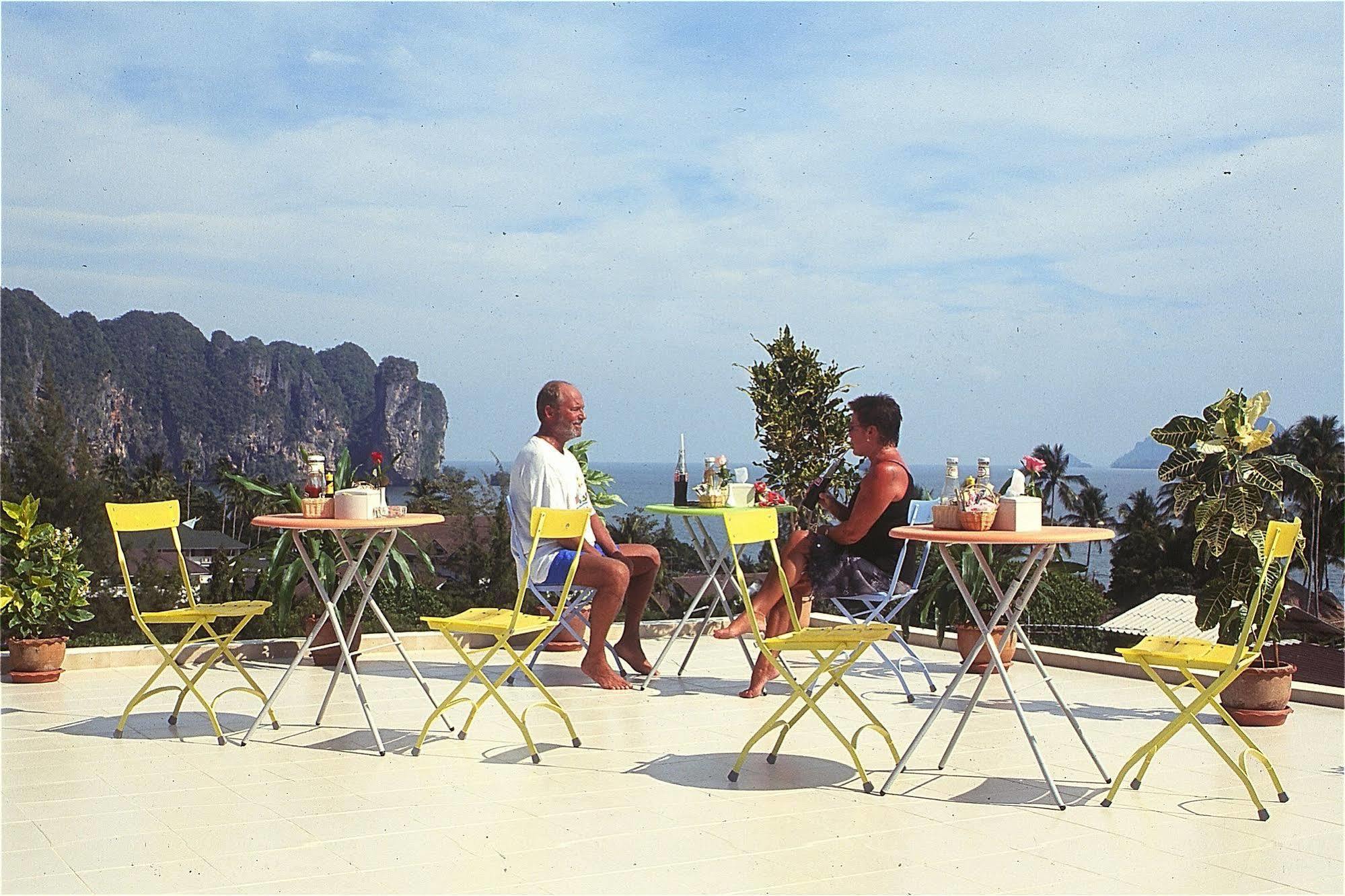 J Apartment Ao Nang Esterno foto